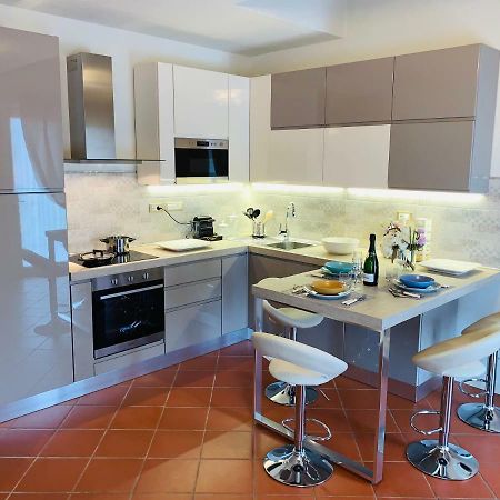 Appartamento Nice Forte Dei Marmi Querceta Εξωτερικό φωτογραφία